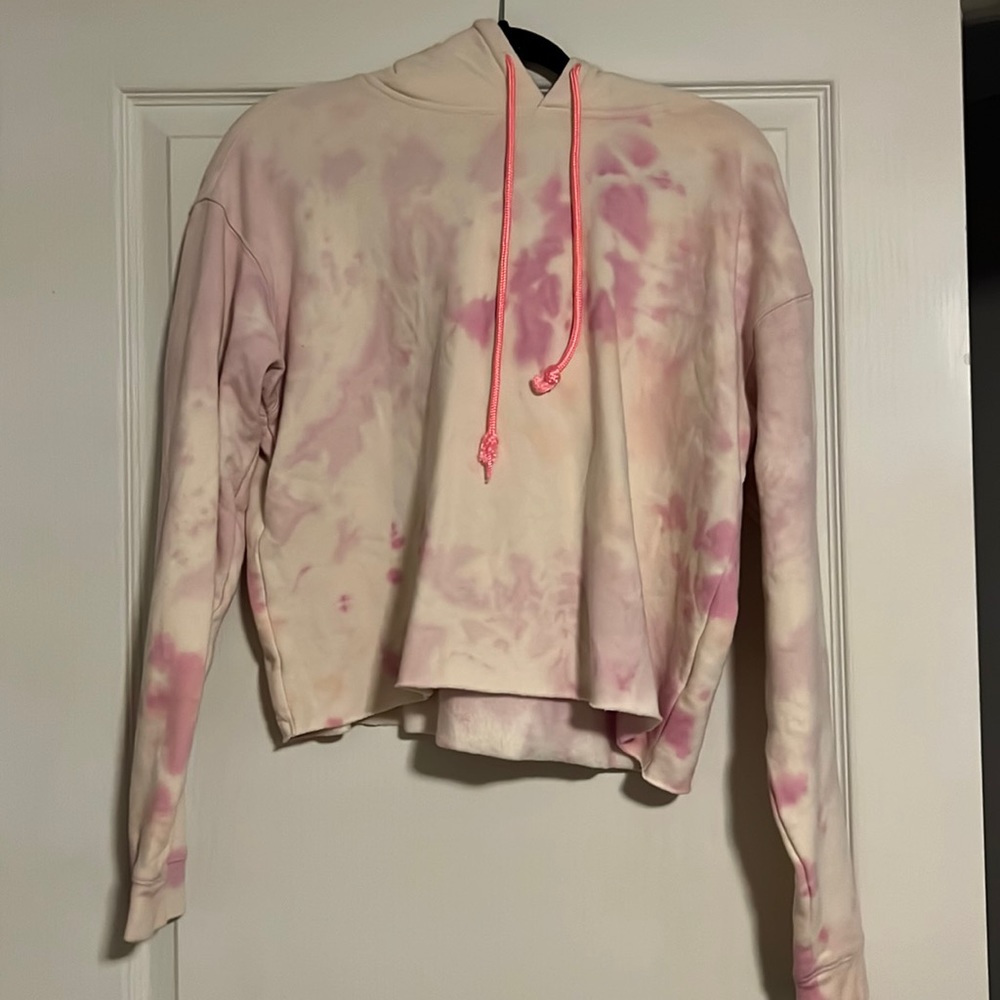 Wild Fable - tie dye slightly cropped hoodie